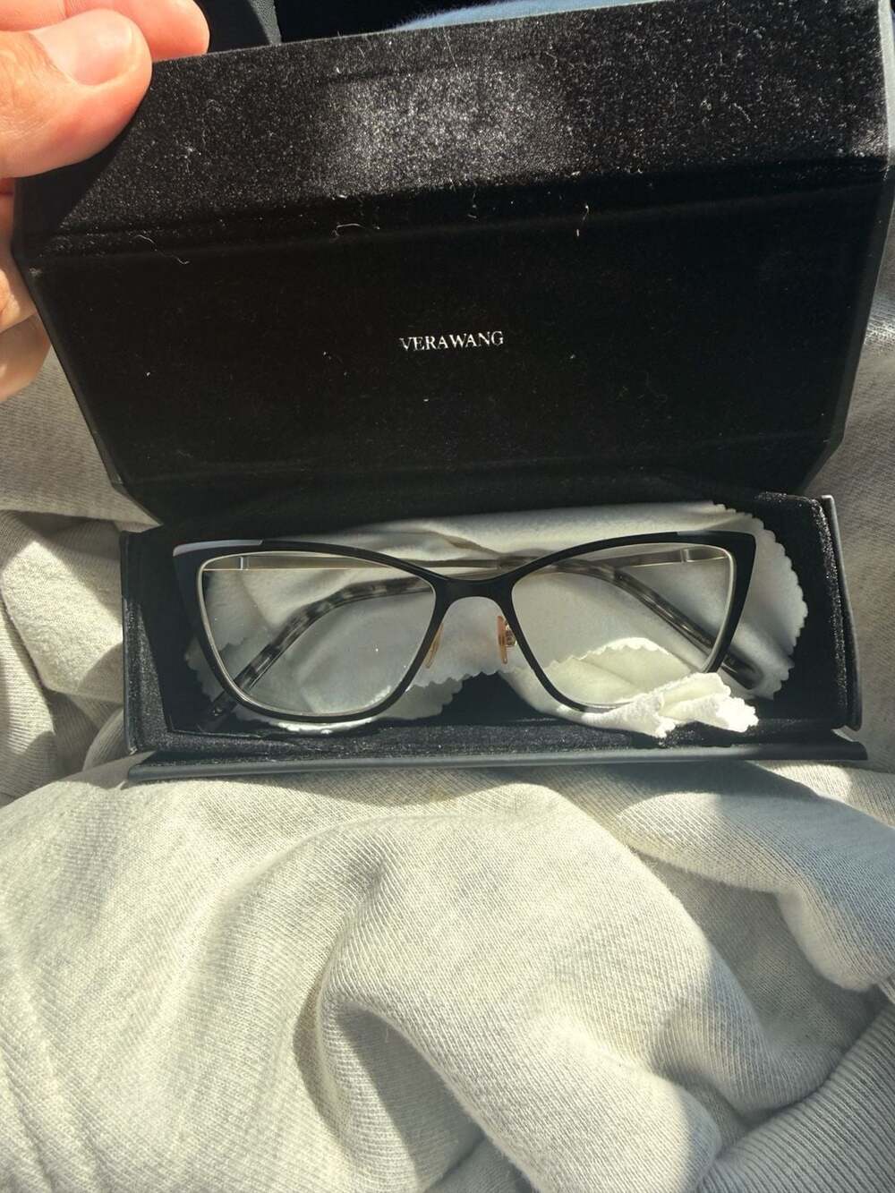 Vera Wang Cat Eye Eyeglasses Black Frame with Case